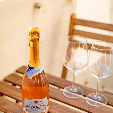 Bird Nest 2 * Bucarest